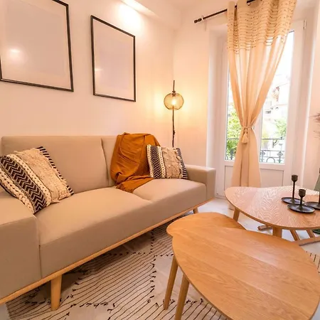 Magic Design Apartment